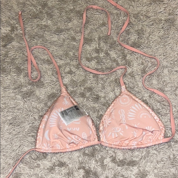 Cute H&M pink tie dye bikini top - Picture 3 of 3